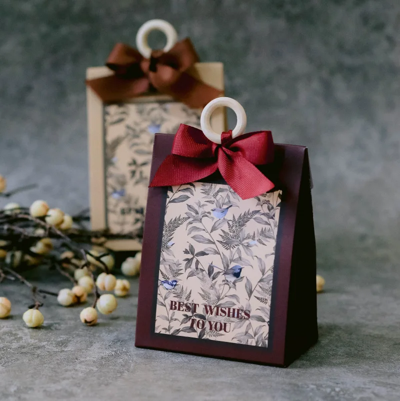 Urne Mariage OKJHFD 20Pcs Mini Valise Boîte De Faveur, Boîte Cadeau De Mariage, Boîtes à Bonbons Avec Boussole Et Étiquettes Kraft Pour Voyage Faveurs De Mariage Décorations (doré Dragées Aux Amandes