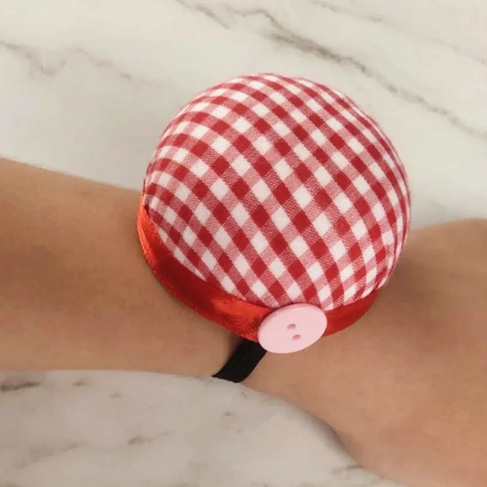 Shaped Needle Pin Cushion with Elastic Wrist Belt DIY Handcraft Tool for Stitch Sewing Needlework Apparel Sewing Accessories
