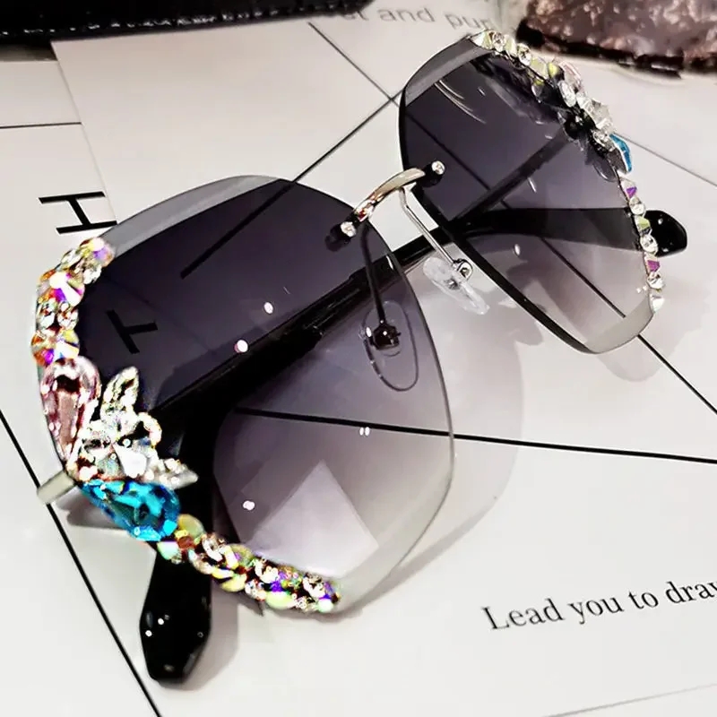 

2022 Baroque Square Sunglasses Women Crystals Sexy Girls Sun Glasses Rhinestone Ladies Shades for Party Oculos De Sol Feminino