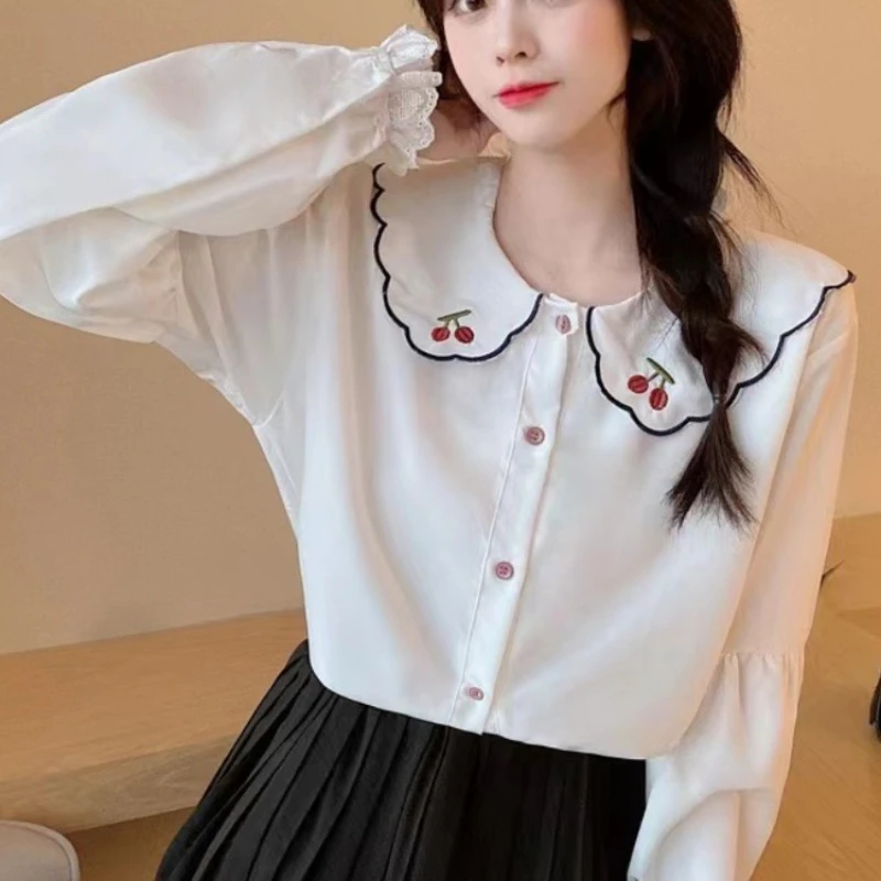 

Милая рубашка с вышивкой в стиле "Лолита", топы, японские кавайные женские рубашки с воротником «Питер Пэн» и рукавами-фонариками, милая белая рубашка для девочек