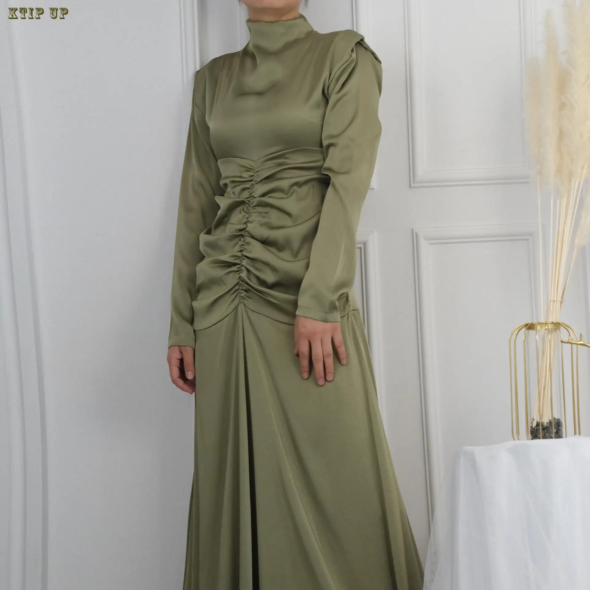 

Muslim Abaya Dress Dubai Ramadan Eid Abayas For Women Turkish Solid high collar pleats Islamic Dresses Modest Clothes Kaftan