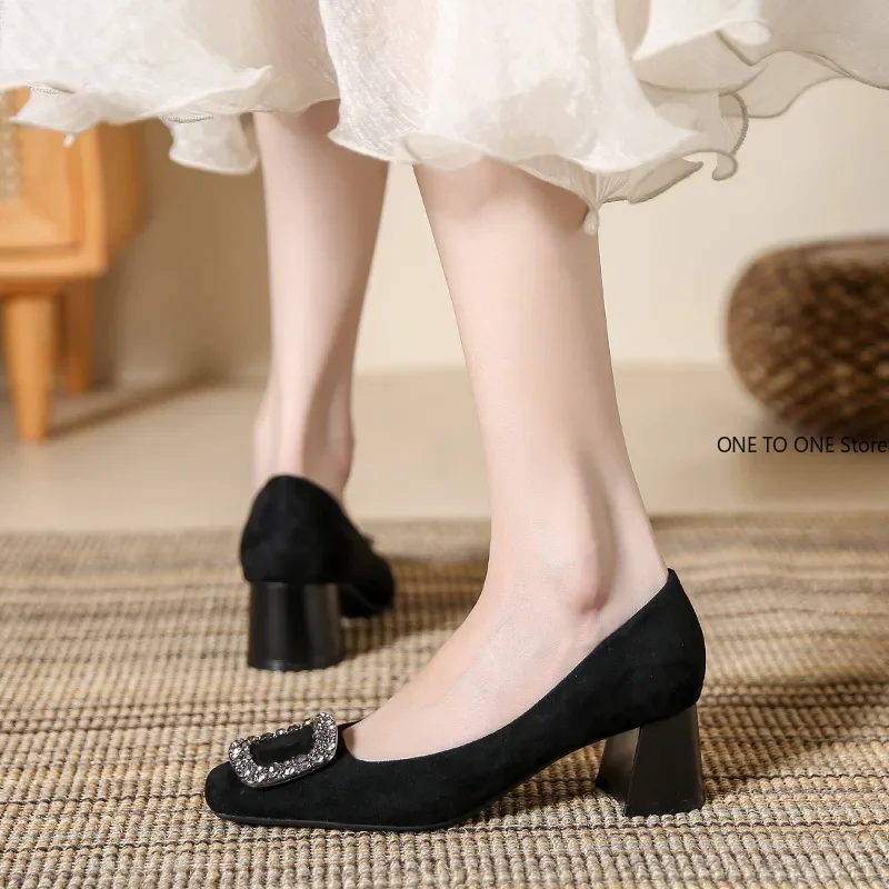 

Красные свадебные туфли для невесты, женские туфли-лодочки 20234, роскошные женские атласные туфли с квадратным носком на массивном каблуке, свадебные шелковые классические туфли, свадебная обувь