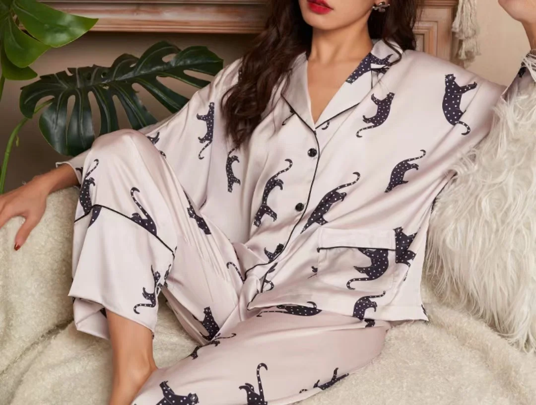 2024 New Lisacmvpnel Leopard Print Bat Sleeve Ice Silk Women's Pajama Simple Natural Thin Stand Women's Pajama
