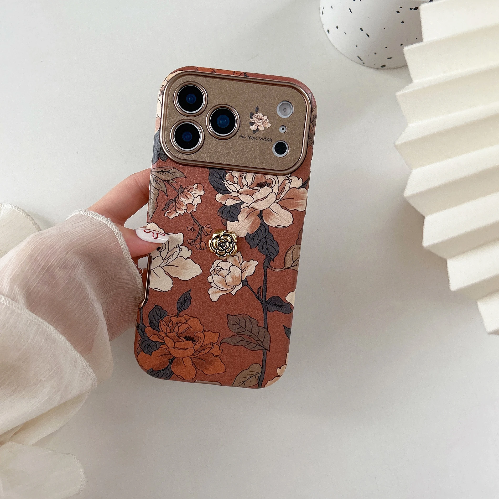Retro Camellia Autumn Winter Phone Case - Enhanced Protection Back Cover