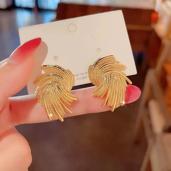 925 Silver Needle Vintage Fashion Gold Color Earrings For Women Metal Earing Jewelry 2025 Trending New Women's Stud Earrings