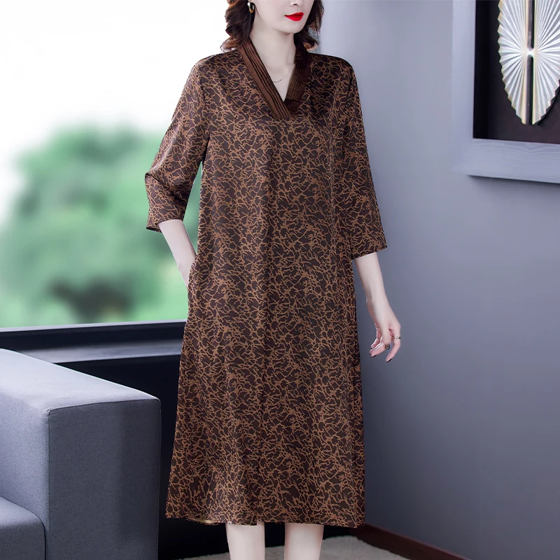 

Summer Women Silk Casual Midi Dress 2022 Korean Vintage 4XL Spring Dresses Elegant V Neck Printed Dress Loose Vestidos Female
