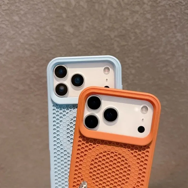 Honeycomb Heat Dissipation Magnetic Wireless Charging Case with MagSafe Compatibility