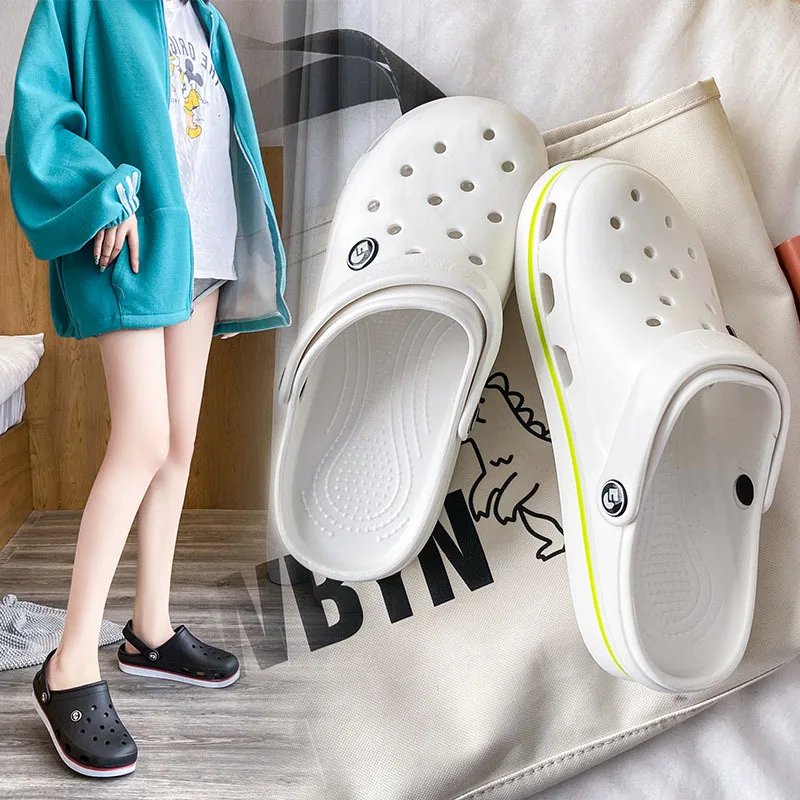 

2022 new hole shoes women's shoes summer outdoor wear Korean version couple cute beach shoes sandals and slippers men