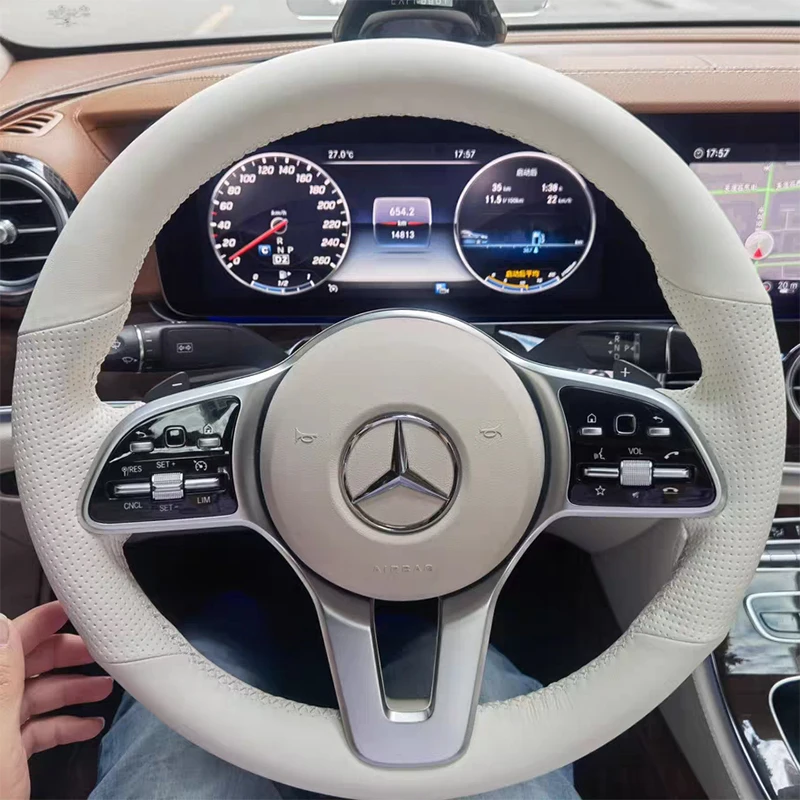 本革の車のステアリングホイールカバー,ステッチ,白いシャモア