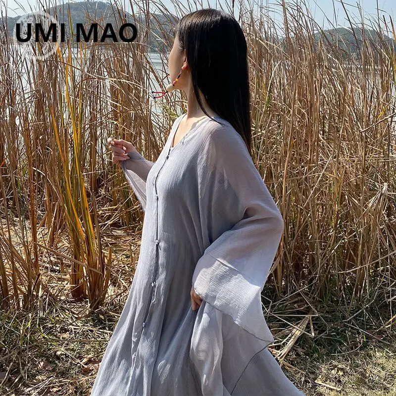 

UMI MAO 2023 Summer New Simulation Silk Wrinkle Sunscreen Coat Versatile Casual Literature Style Women's Outwear Femme Y2K