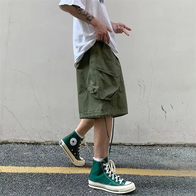 Fashion Korean large pocket workwear straight shorts men summer y2k street hip hop trendy brand solid color casual loose pants