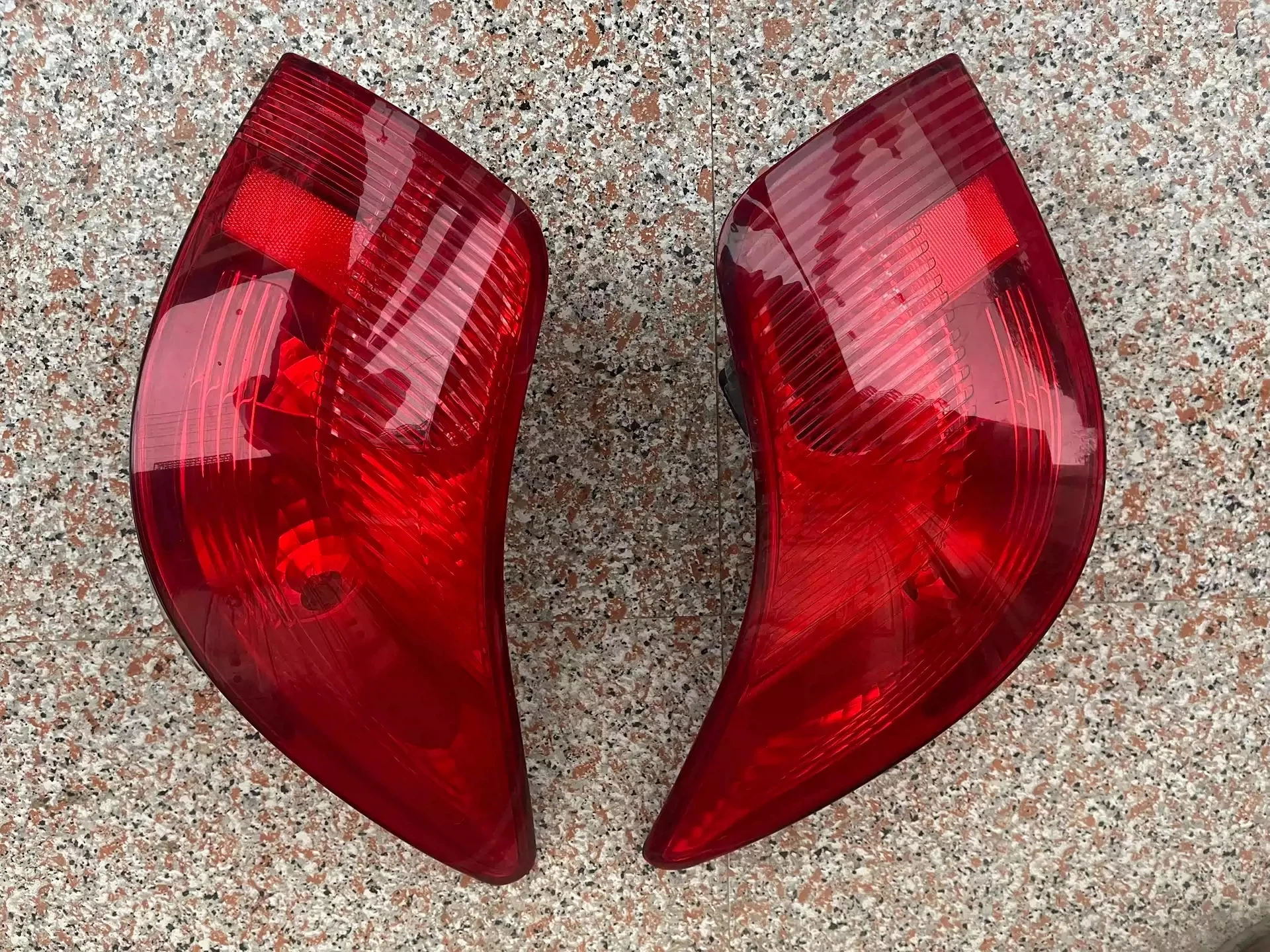

Tail light assembly for Peugeot 308 SW rear lamp driving Reversing lamp brake turn signal Car accessories