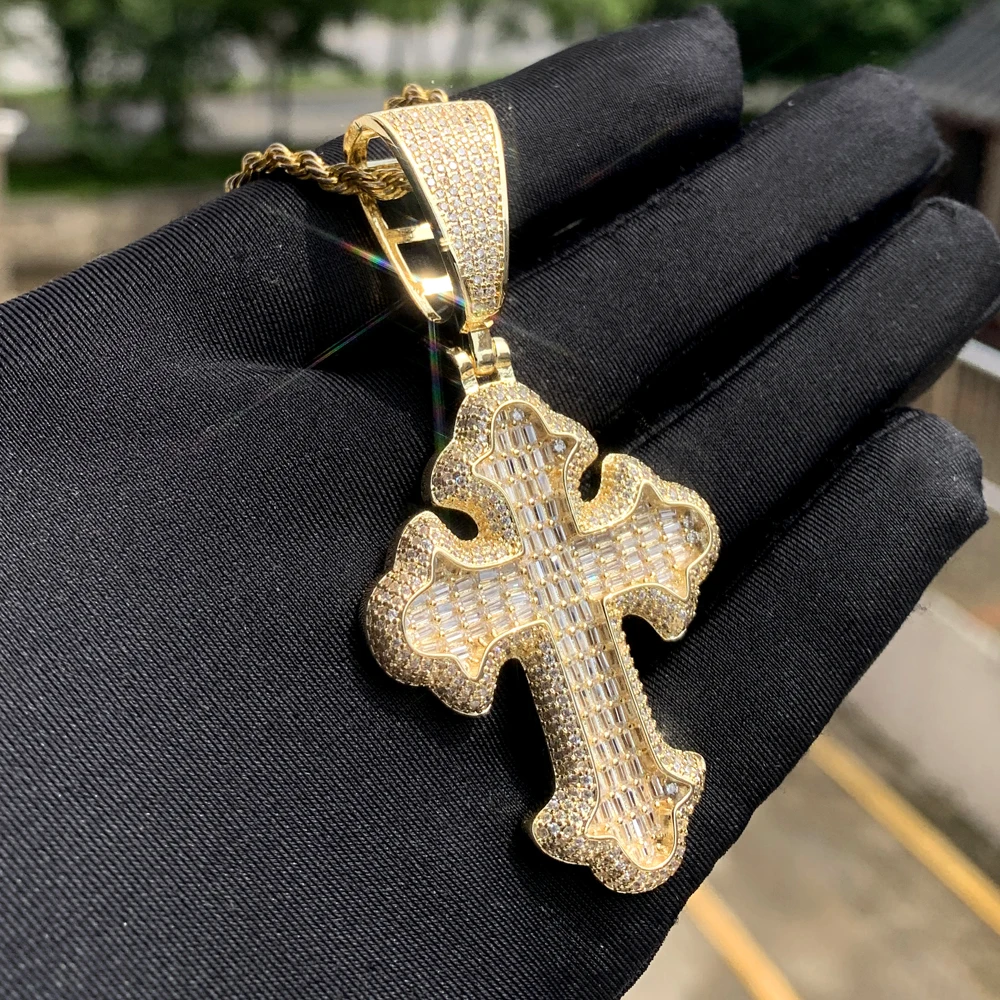 2024 High Quality Iced Out Cross Necklace For Women Men Prong Setting Bling Micro Pave Pendant Gold Color Charm Hip Hop Jewelry