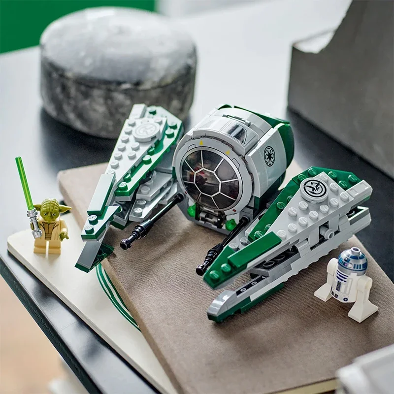 Yodas Space Jedied Starfighter Wars Bricks Building Block Toys 253 pcs for Children Kids Birthday Christmas Gifts DIY