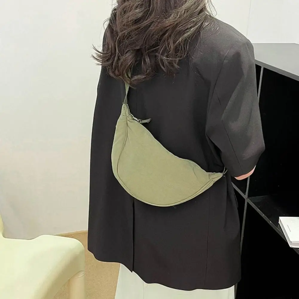 Borsa a tracolla Hobos in nylon alla moda Borsa sotto le ascelle Borsa a mezzaluna Borsa a tracolla singola di grande capacità stile coreano unisex - immagine 2