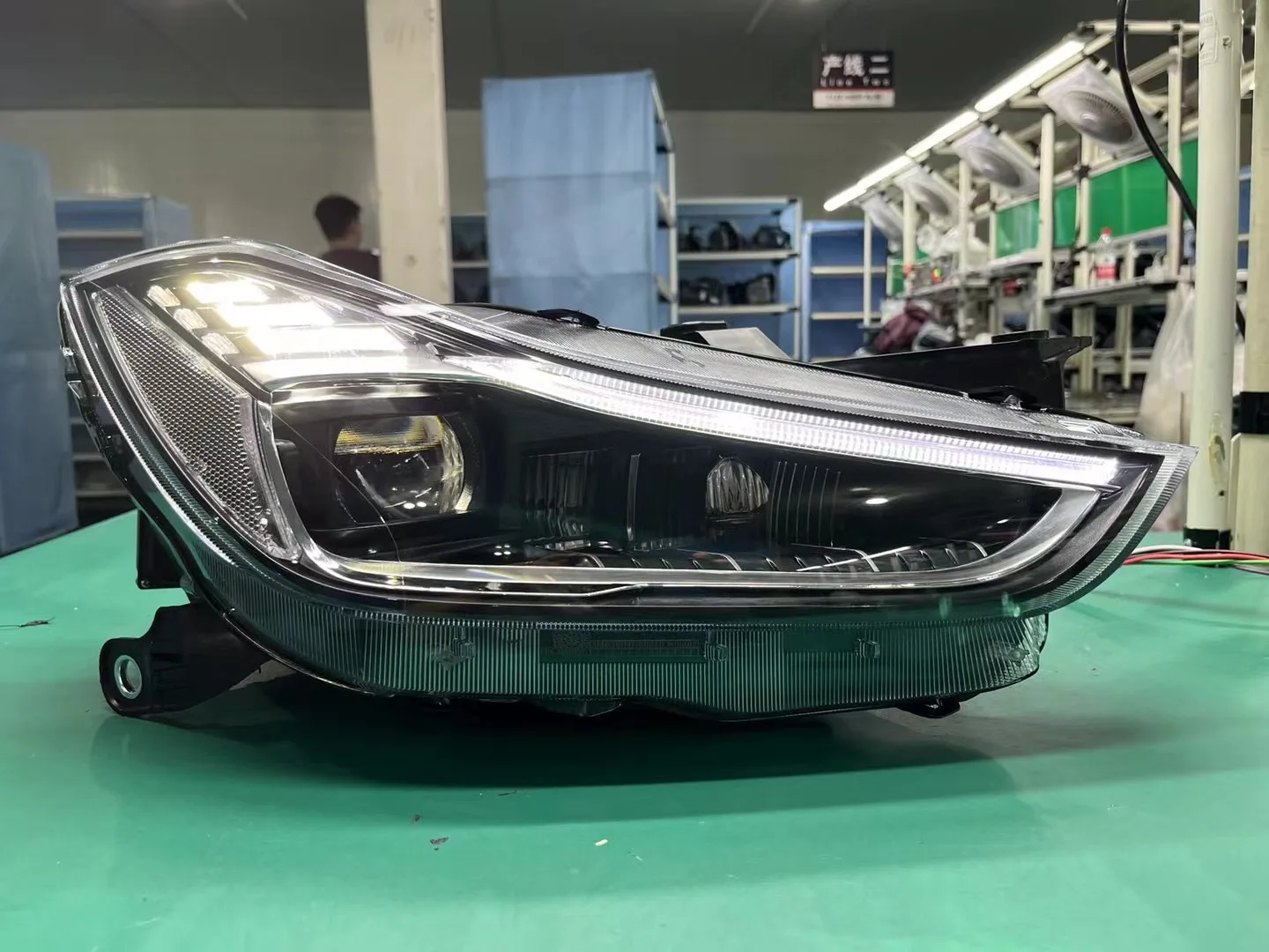 Рисунок 3 - Автомобильная фара подходит для фар Maserati ghioli