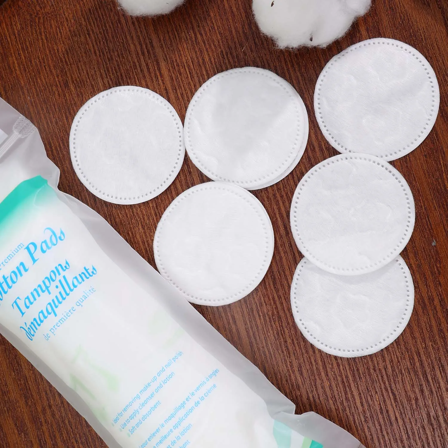 Soft Double Sided Cotton Makeup Remover Pads for Facial Cleansing