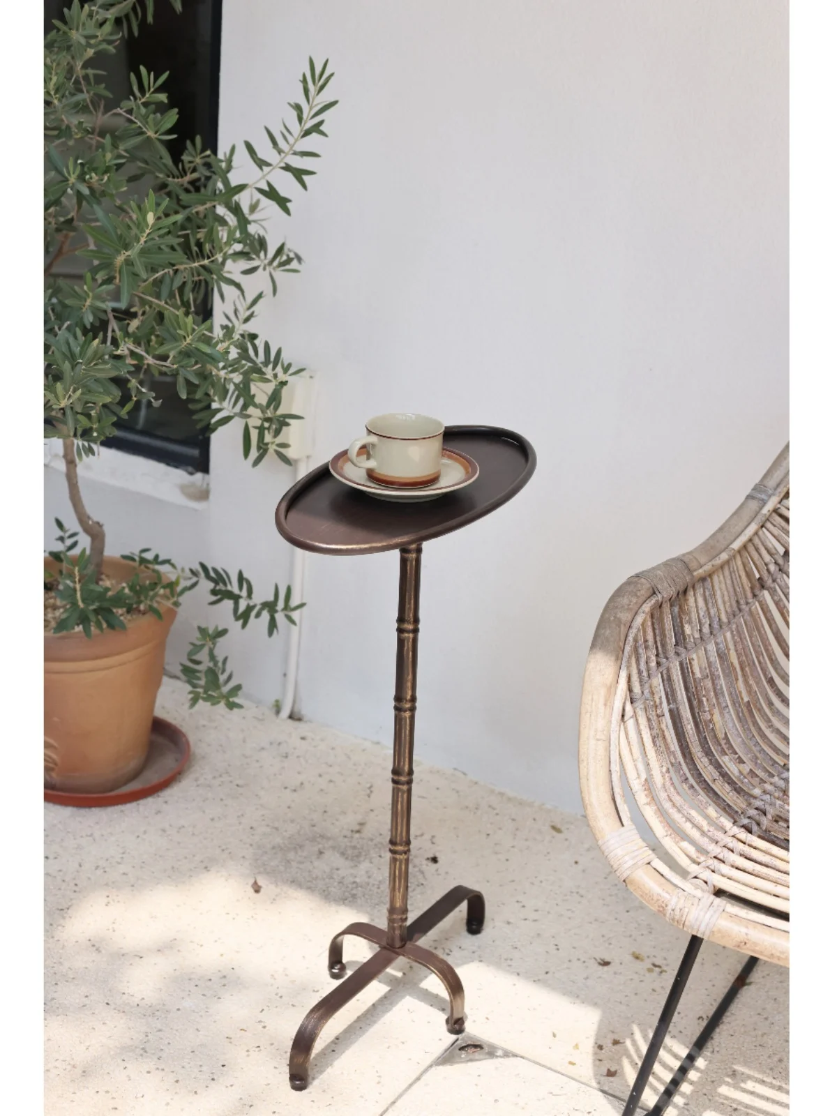 MOMO Side Table Corner Table Antique Vintage Metal Design Art Oval Narrow Space Suitable Compact Small Iron Tea Table - Image 4