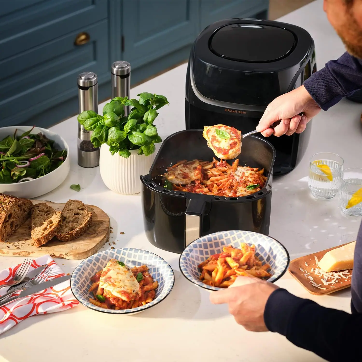 220V Air Fryer 8L Family Size Nonstick Digital Air Fryer Oven Large Capacity Multifunctional Home Visual Electric