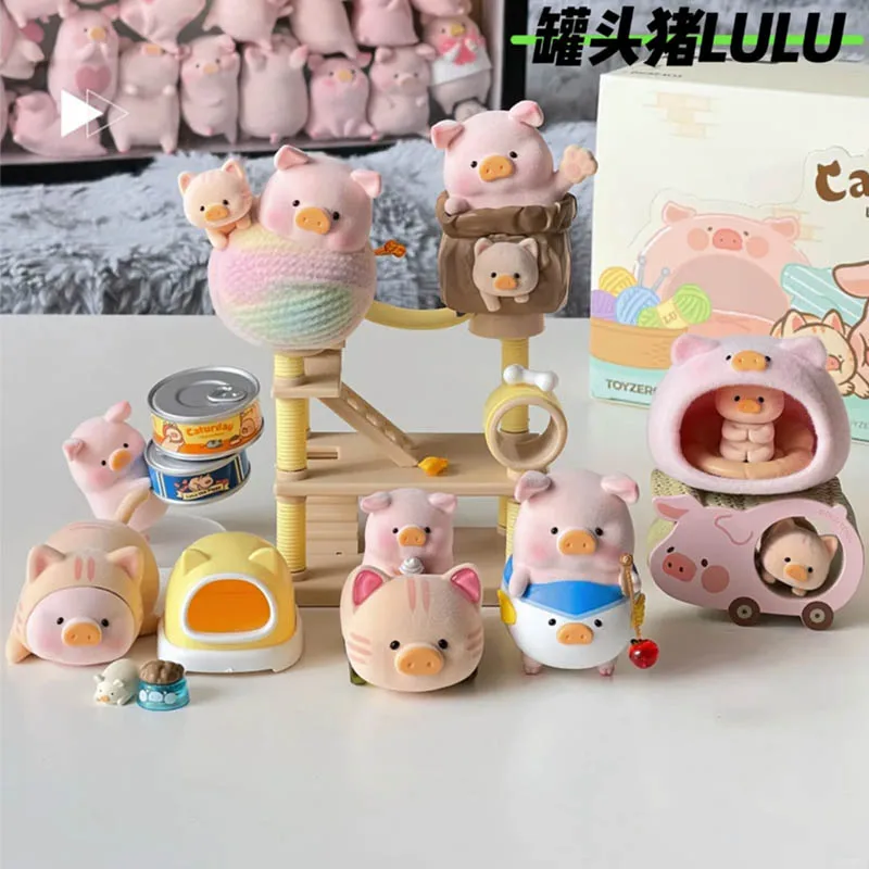 

LuLu The Piggy Blind Box Catur Day Classic Series 3 Mystery Box Kawaii Pig Toys Mini Doll Anime Figure Desktop Ornament Kid Gift