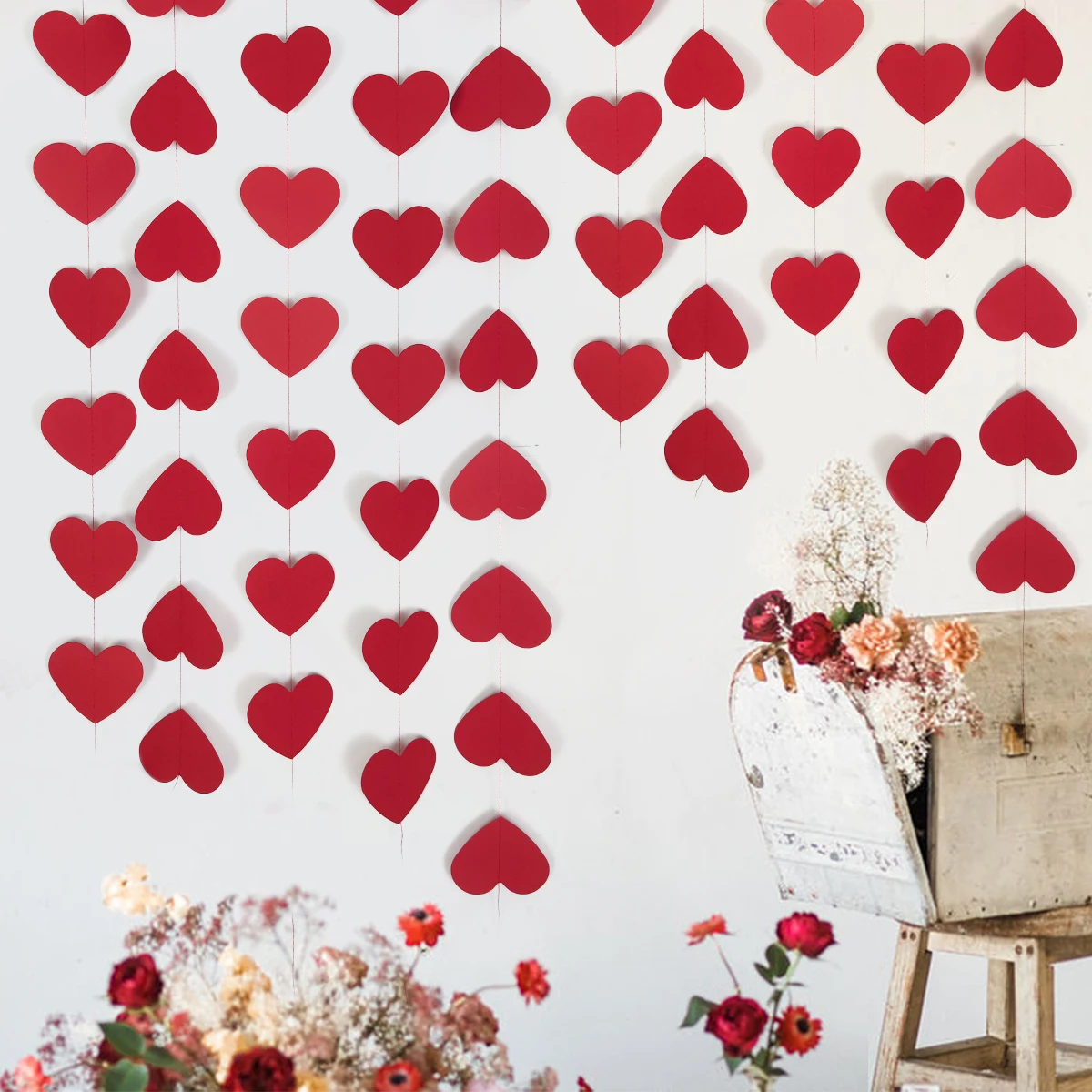 

2024 Happy Valentine's Day Theme Party Garland Love Paper Strand Rustic Wedding Decoration Heart Shaped Paper Hanging Strands