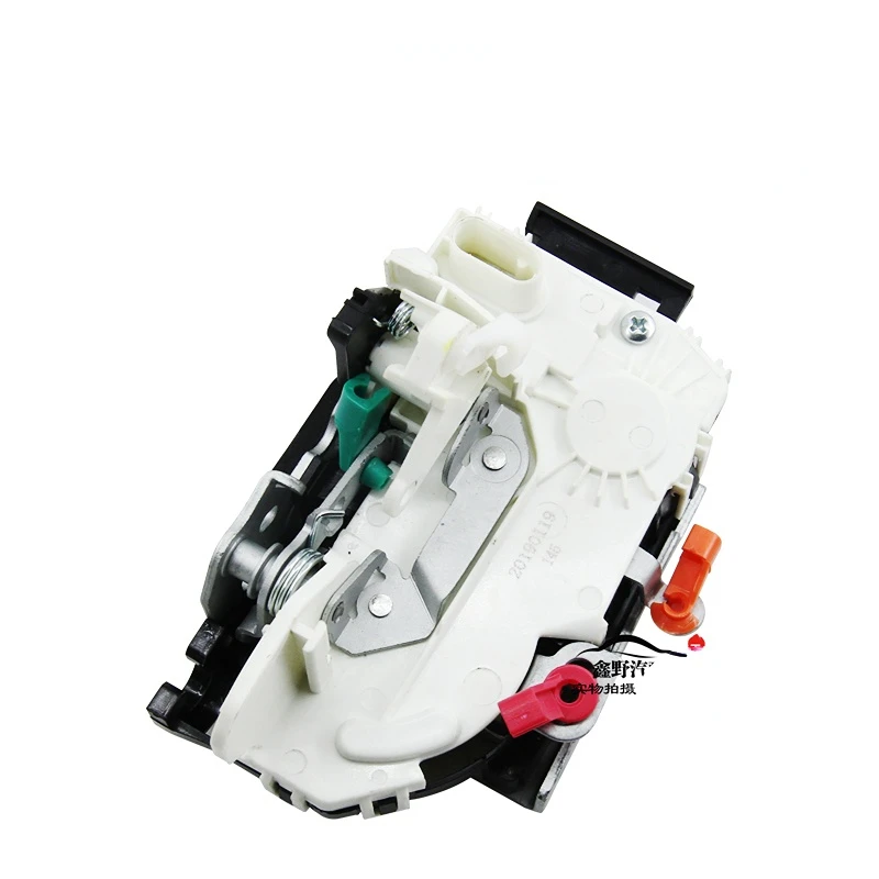 For Jeep Compass Patriot Dodge Caliber Genuine Car Door Lock Block Assembly Door Lock Front Rear Central Control Motor