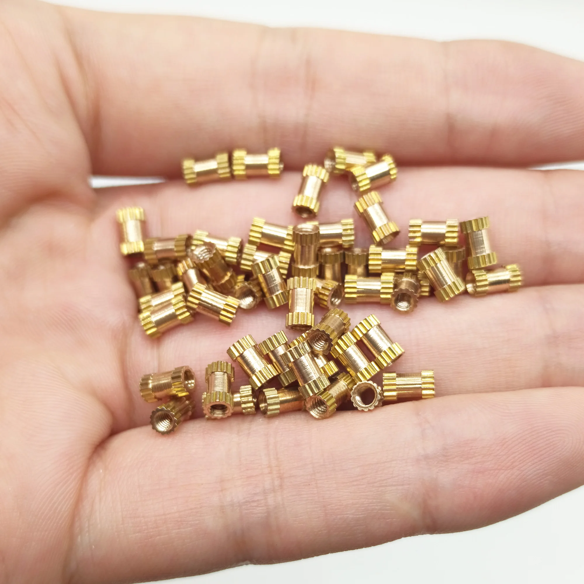 Threaded Insert Nut 520pcs M2 M2.5 M3 Metric Female Thread Knurled Brass Double Pass Knurl Nuts Copper Assortment Kit