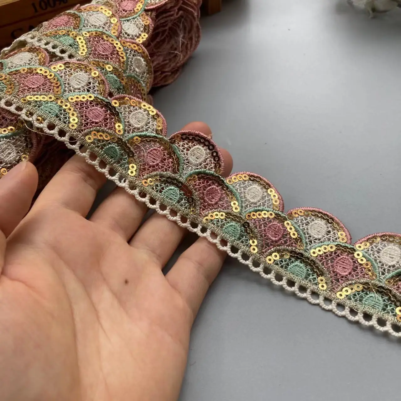 1 Yards Gold Thread Lace Water Soluble Embroidery Garment Accessories Color Sequins Embroidered Barcode Hand-Woven Ribbon