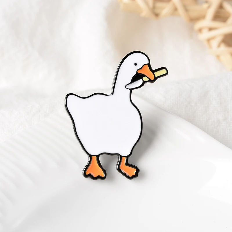 Enamel Pins Honk Honk Custom Naughty Goose Brooch Bag Lapel Pin Cartoon Funny Animal Badge Jewelry Gift for Kids Friends