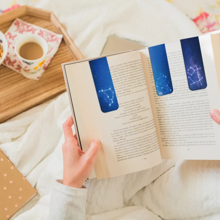 12 Pieces of Magnetic Bookmarks, Space and Starry Sky Bookmarks, Magnetic Folder Tags, Book Enthusiasts