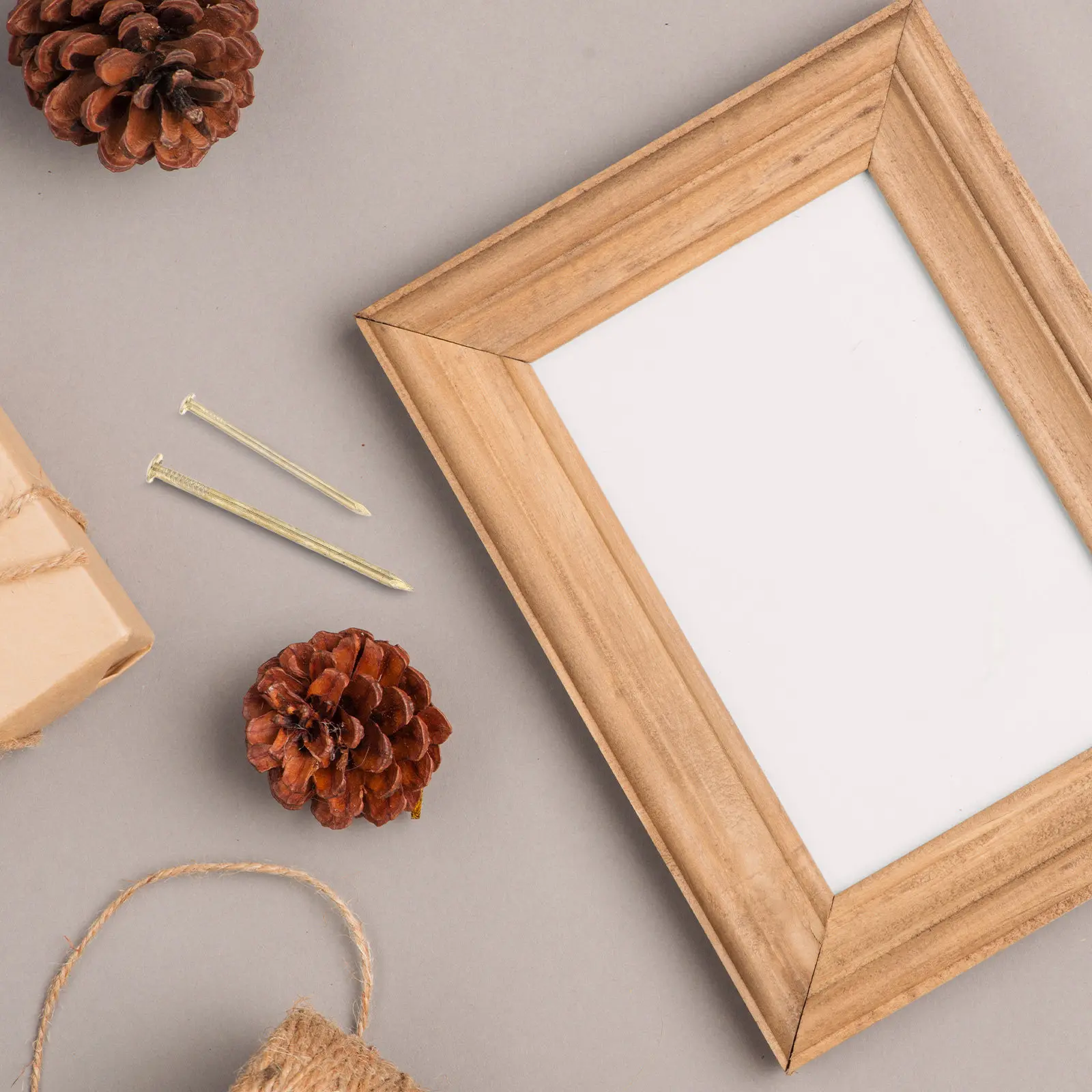 300개 골드 마감 사진 걸이용 못 키트 6가지 다양한 크기의 고강도 철제 벽걸이용 하드웨어 (드라이월, 목재, 아트용)