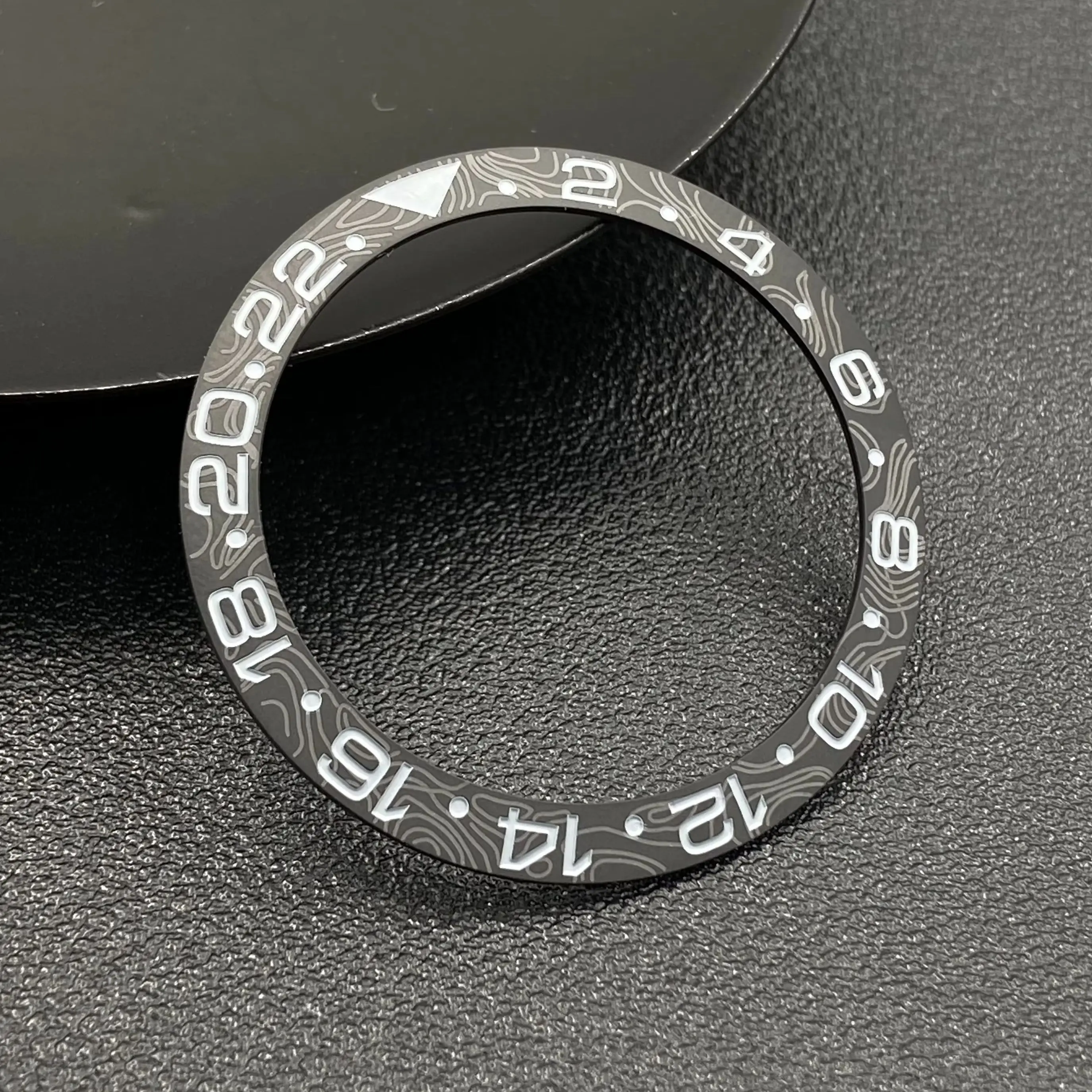 Ceramic Bezel Insert Ring with Carbon Fiber Design - Tilted Edge, 38x30.6mm