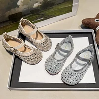 Sandales d'été pour enfants, nouvelles sandales à fond souple pour filles, chaussures de plage décontractées à paillettes, antidérapantes, maille respirante 1