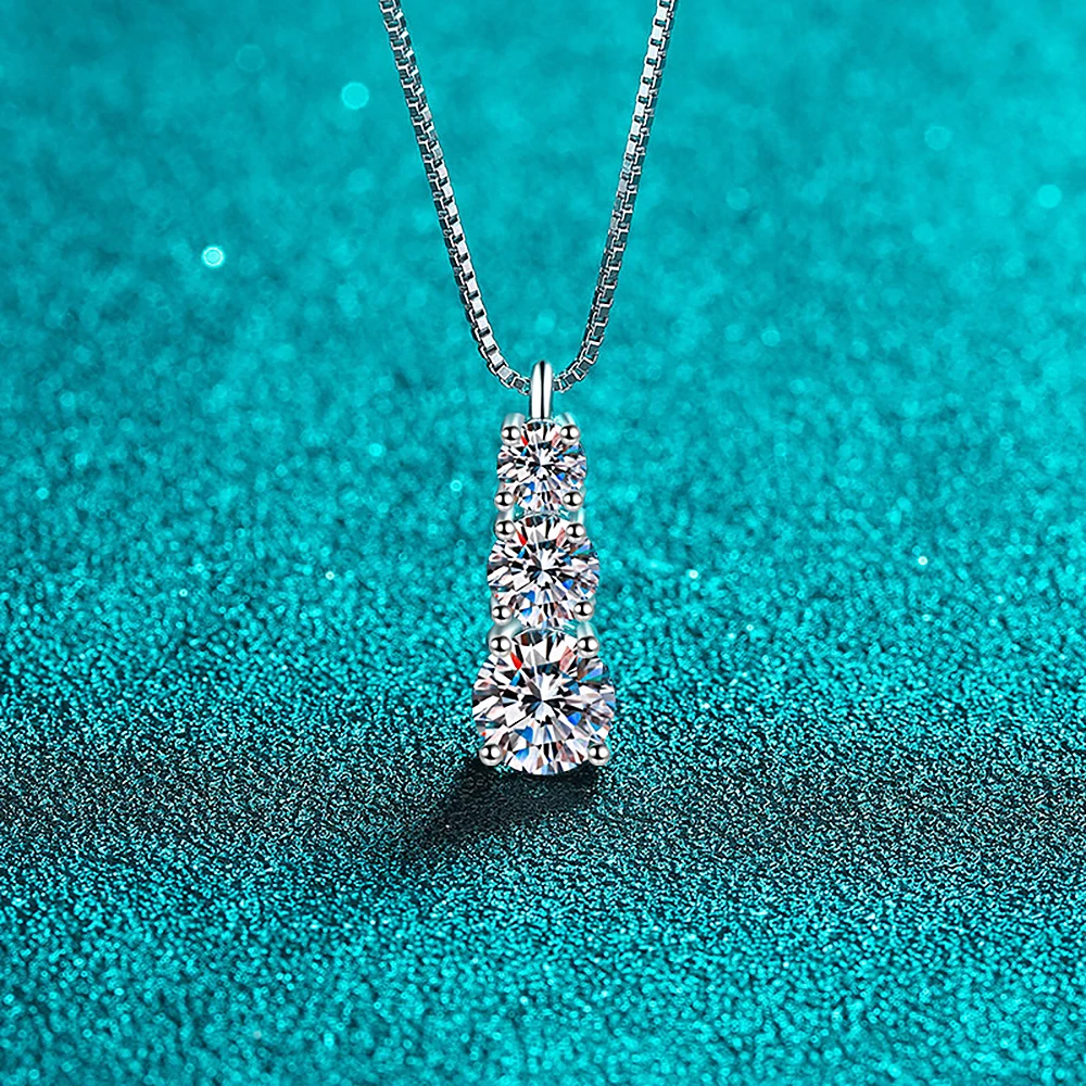 De Beers Jewellers 18kt White Gold Aura Trilogy Diamond Necklace - Farfetch