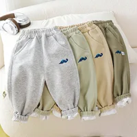 Lässige Hosen für Jungen