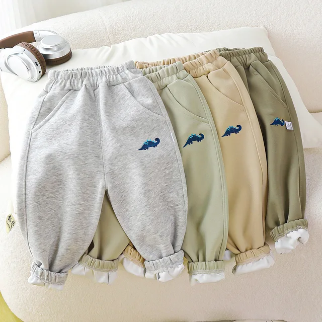 Lässige Hosen für Jungen