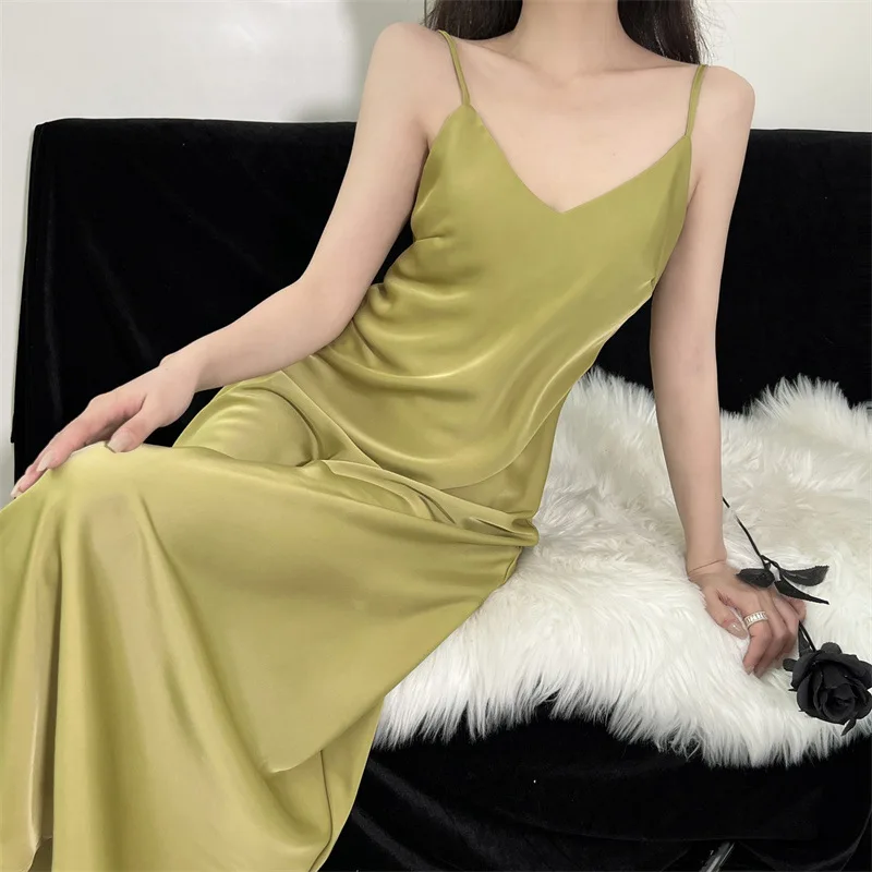 

Sexy Long Spaghetti Strap Nightgown Elegant French Nightdress Spring Summer Femlae Sleepwear Bathrobe Loose Silk Satin Homewear