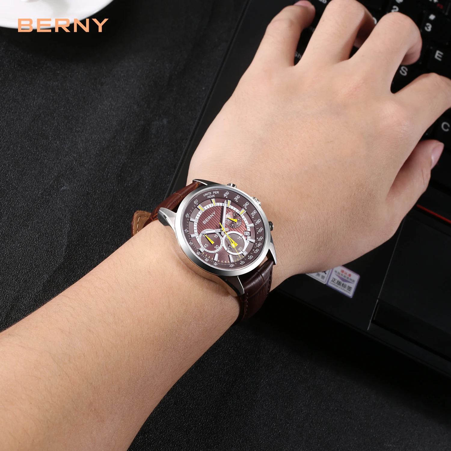 Berny vd55 quarz sport armbanduhr super leuchtende uhr für männer datum  leder armband chronograph herren uhren top marke luxus - AliExpress