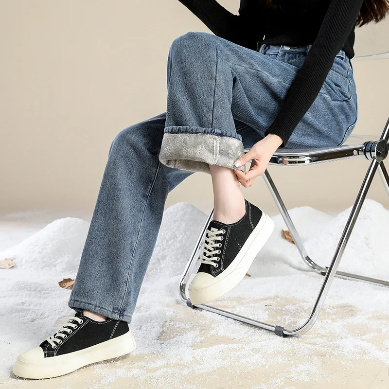 Рисунок 2 - Уличные штаны на молнии с открытыми сиденьями