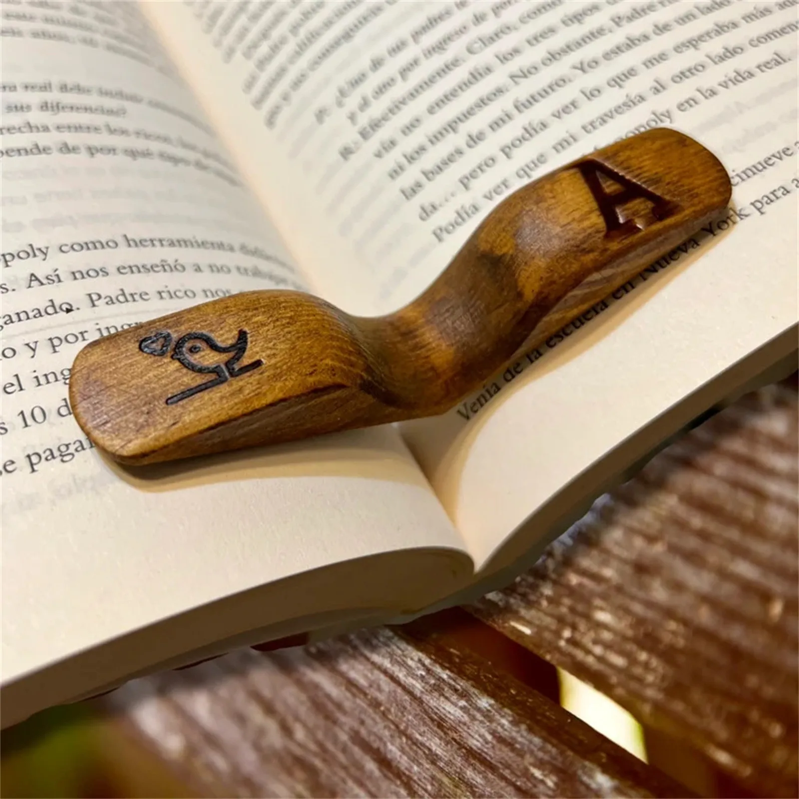 Soporte de página para libro de pulgar, accesorios de libro de pulgar de  0.98 pulgadas, accesorios hechos a mano de nogal, soporte de libros de