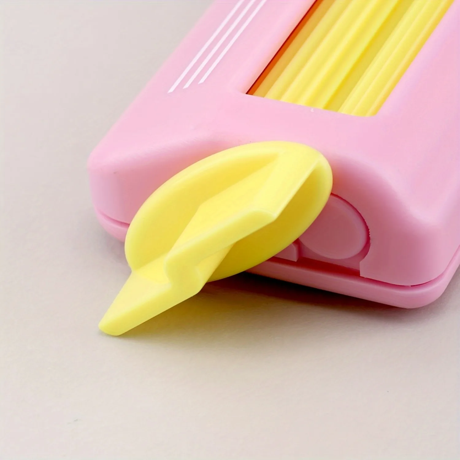 Stripe Pattern Plastic Embosser &ndash; Durable Crafting Roller for Enhanced Paper Textures, Back-to-School Projects & Stationery