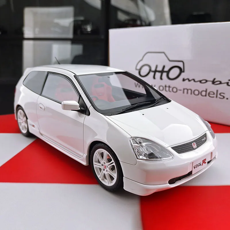 ホンダ タイプRカタログ3冊、ポストカード、F1 DVD ダイキャスト1/18スケールホンダシビックタイプr 2005