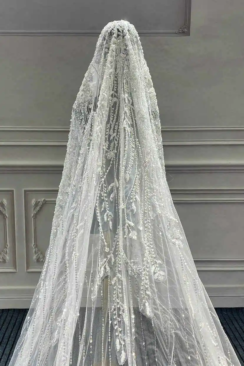 Bridal Veil Luxury Elegant Wedding Veils One Layer Tulle Appliques Lace Tulle Sequins Bridal Veil Cut Edge Customized Length Veils
