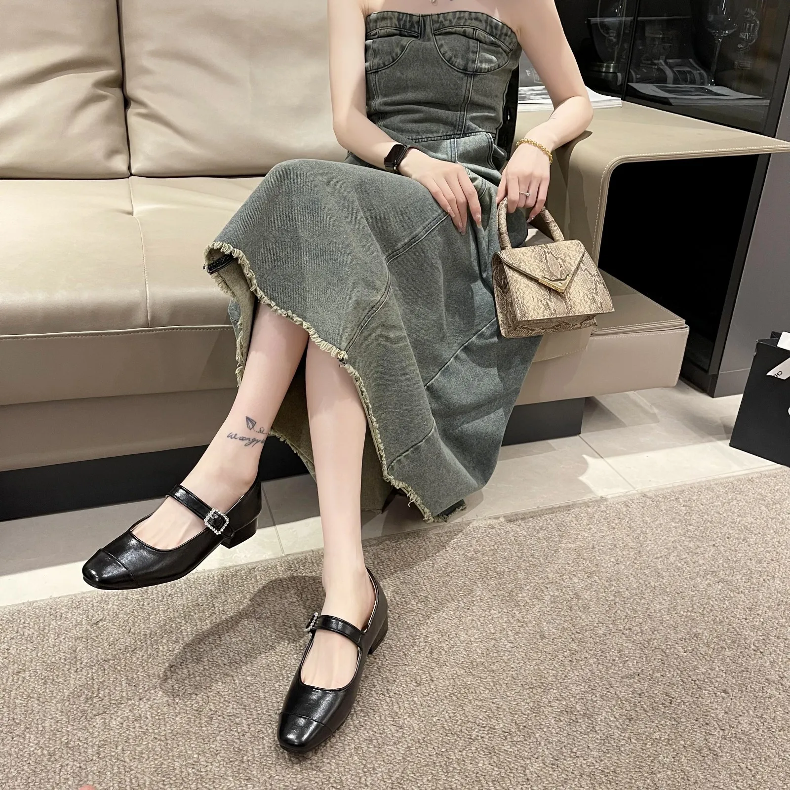 Square Toe Thick Heels Silver Single Shoes Women's Shallow Mouth  Summer New Small Fragrant Style One Button Women's Shoes