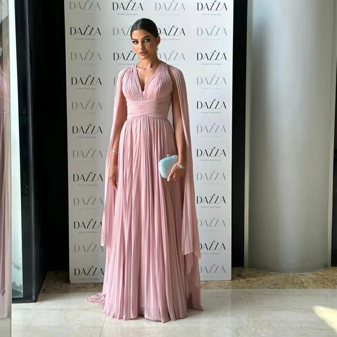 

Chic Long Pink Chiffon Evening Dresses With Cape فساتين السهرة A-Line V-Neck Ruched Floor Length Wedding Guest Dress for Women