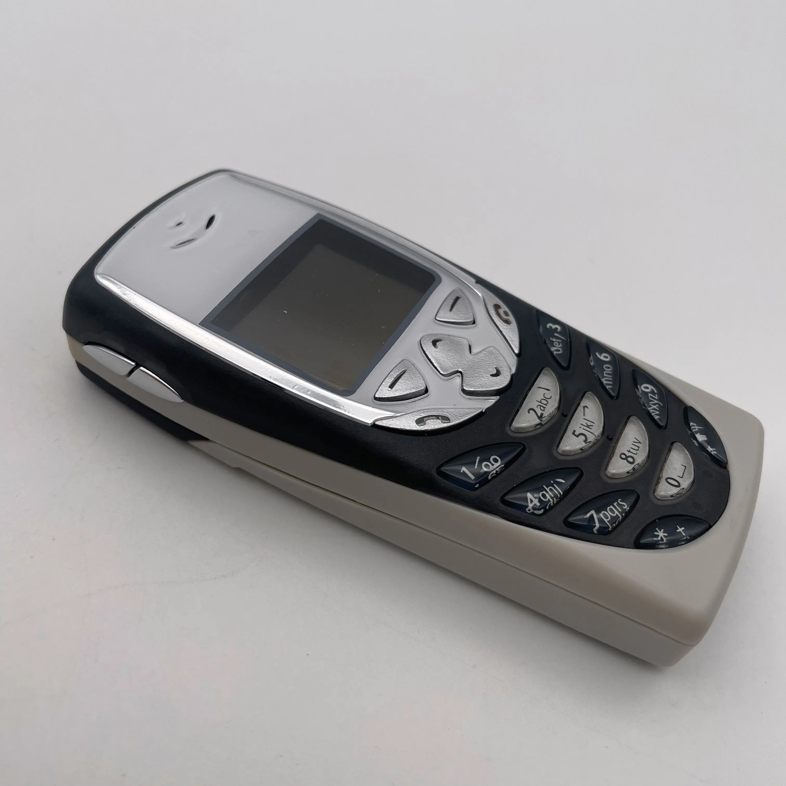 الأصلي مقفلة 8310 الهاتف المحمول الروسية العربية ا...