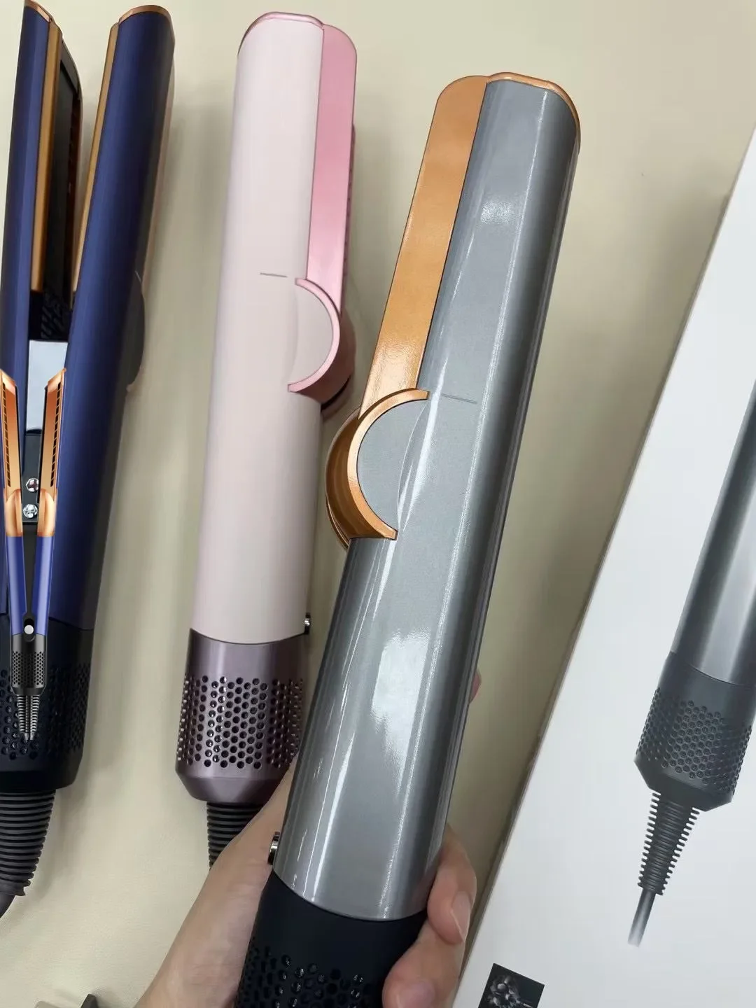 Description Picture 6 of itemProfessional Air Straightener, Air Straight Drying and Hair Styling in One Step, 2 in 1 Accessories for Dysons length long hair