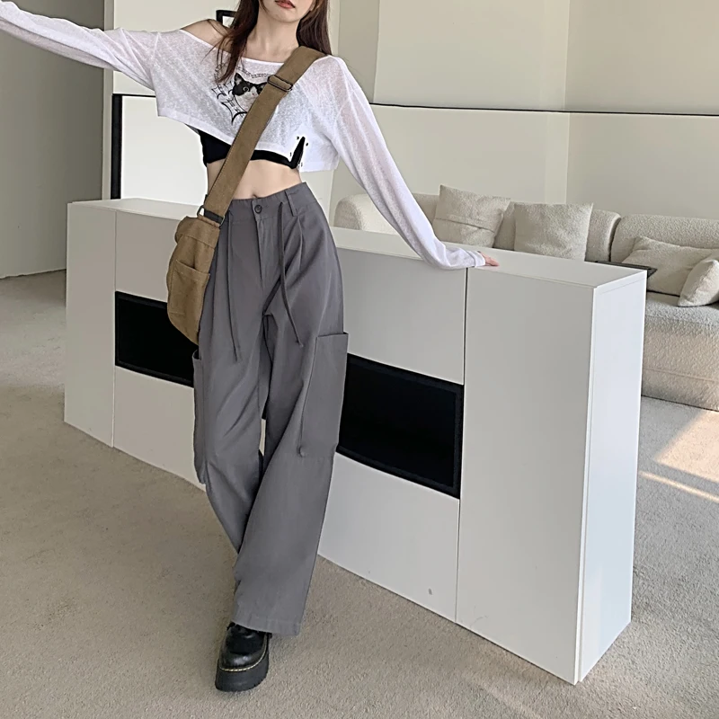 Fashion Streetwear Gray Cargo Pants with Big Pocket 2023 New Design High Waist Loose Straight Baggy Trousers Women