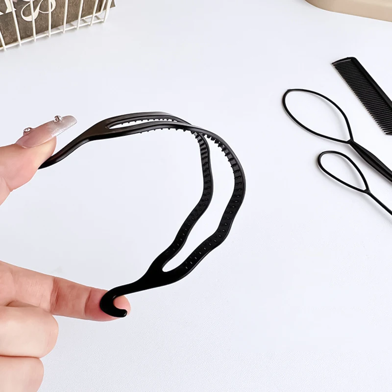 4Pcs Hair Braiding Tool Set French Braid Updo Twister Hair Rings Pick pull Hair Comb Needle Donut Bun Female Styling Accessories