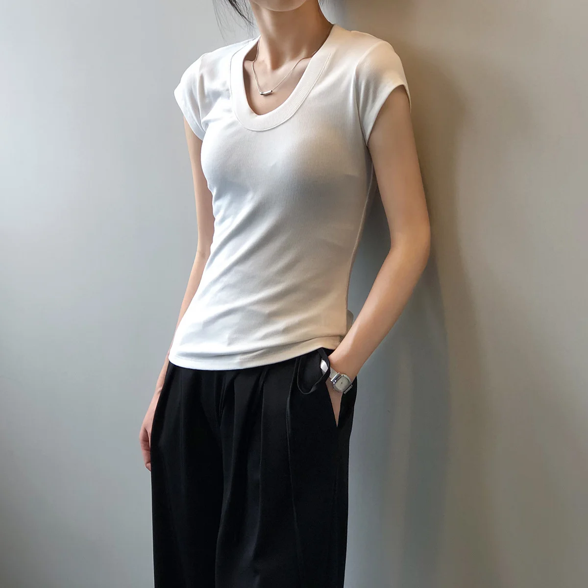 Title 5, Kadın Kısa Kollu Slim Fit Vintage Tişört Klasik...